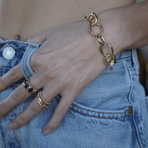 Oval Chain Bracelet - Picture 5 of 6